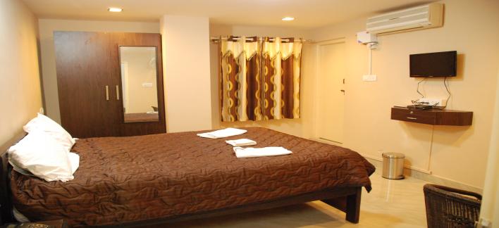 STANDARD ROOM