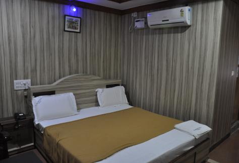 A/C Double 