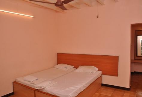 Double Bed