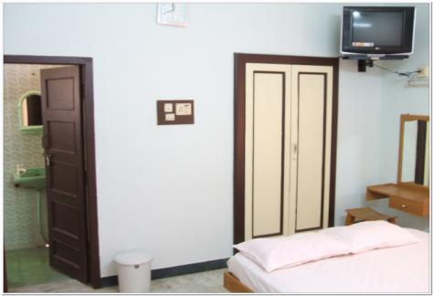 Room Photo 2