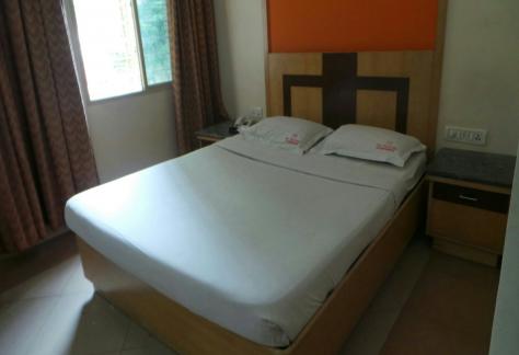Room Photo 2