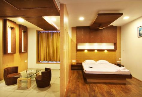 Queen Suite Room
