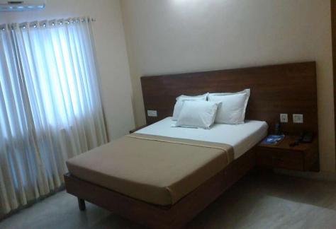 Standard Room King Bed